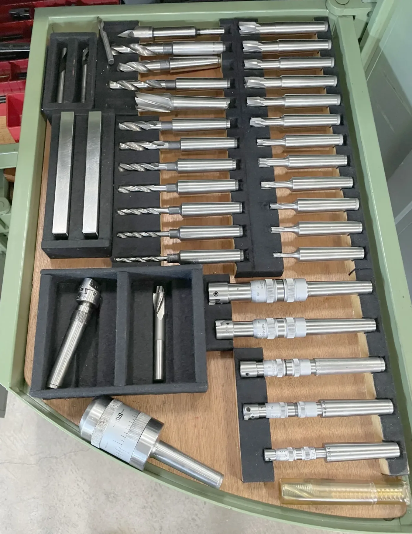 021942 - HAUSER 3 BA - 7