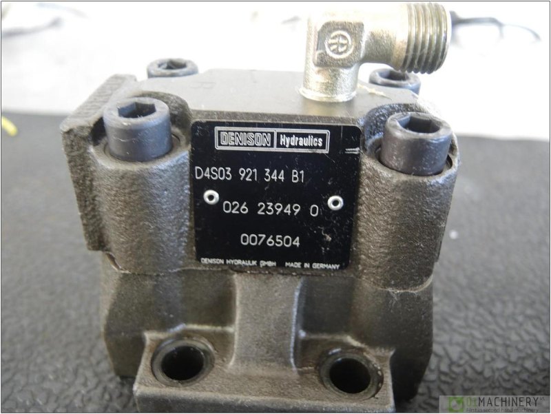 2000 DENISON D4S03921344B1 AI2237