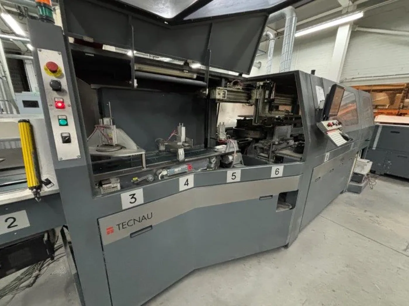 Tecnau Libra 800 book on demand line - 1