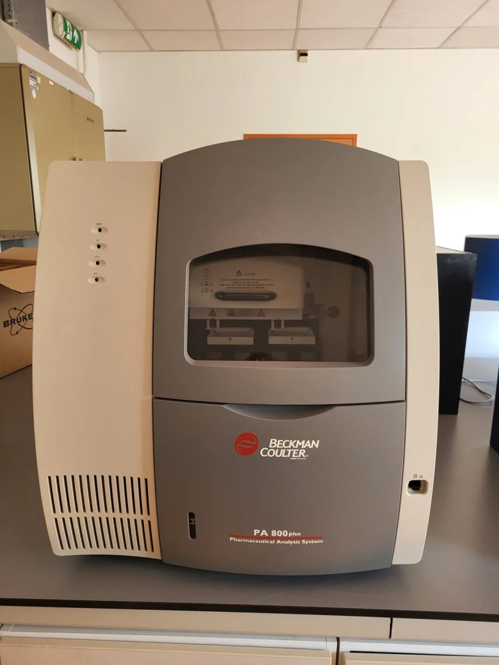 2484 - Used Beckman Coulter PA800 capillary eletrophoresis System