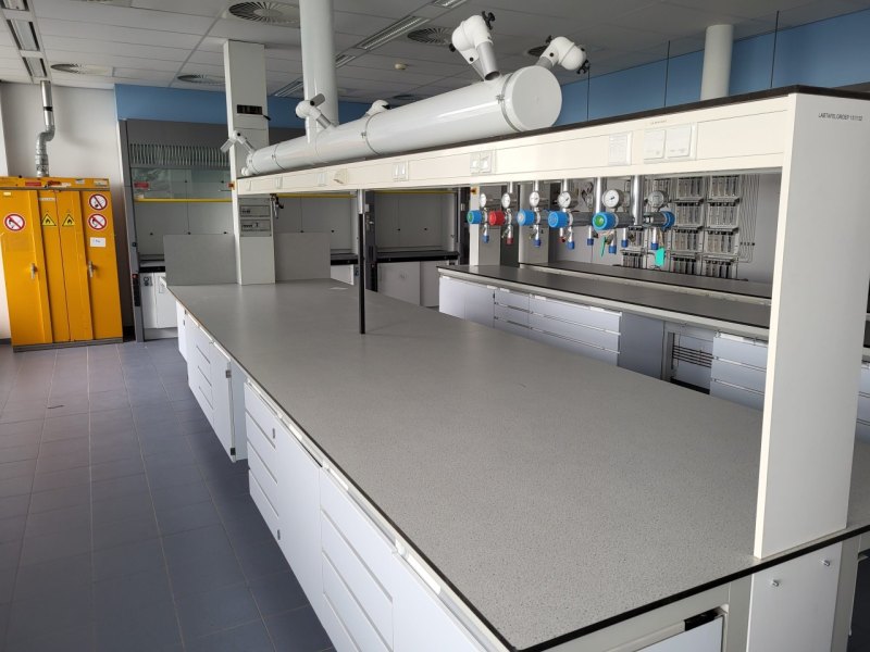 1914 – Used S+B Island table (600 cm)