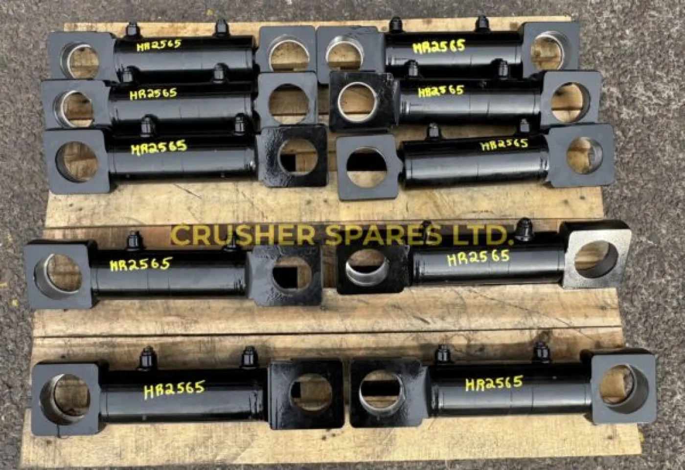HR2565 | Hydraulic Toggle Ram Cylinder | Extec® / Sandvik® | - 1