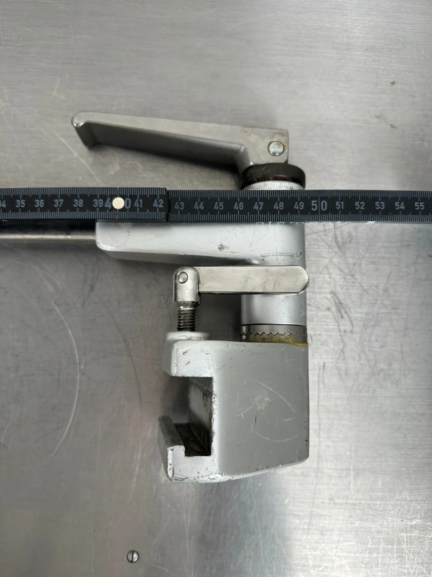 OP-Tisch Normschienen Ausleger drehbar Schnellklemmung ca. 45cm - 5