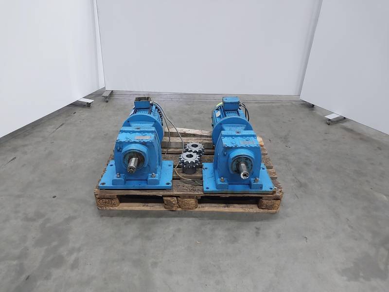 Electric motor with gearbox