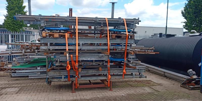 Slaughtering conveyor