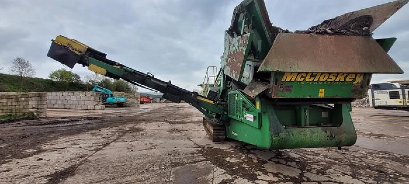 2015 McCloskey R155 High Energy Trommel Screener - 3