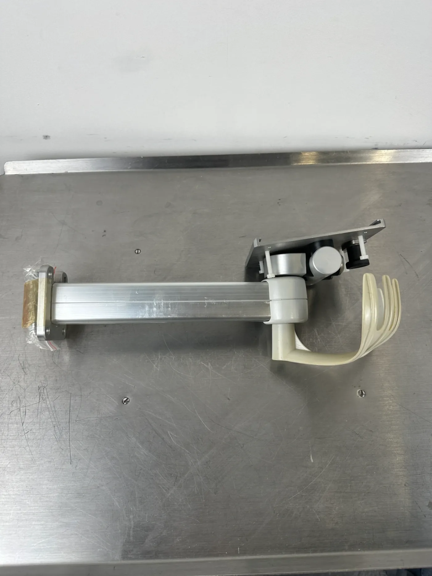 Medizinischer Monitorhalter f. Dräger mit Geräteaufnahme und Kabelhalter - 2