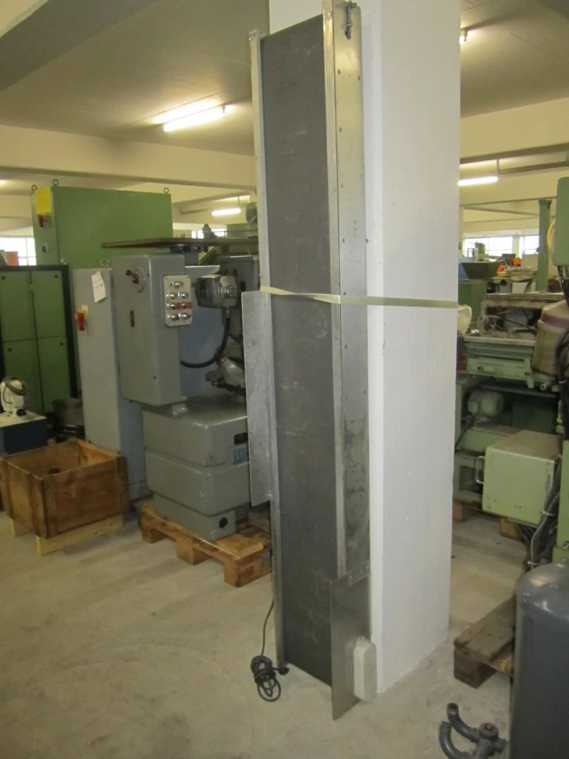 003849 - TANNER 300 / RG 225