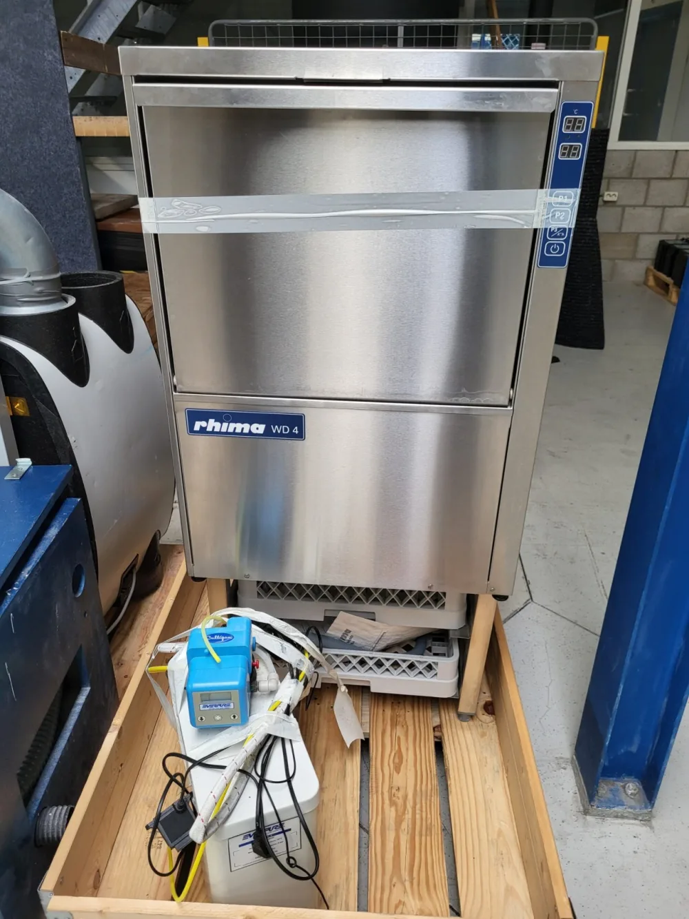New arrival Rhima WD 4 front loading dishwasher