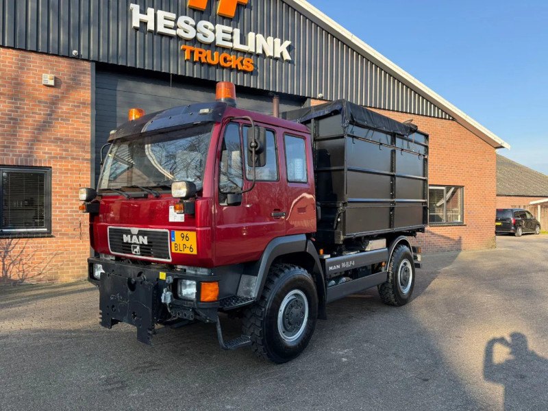 MAN 10,163 4x4 63,042KM!!! PTO/Hydraulic front+rear PTO Lift rear 3 Side tipper