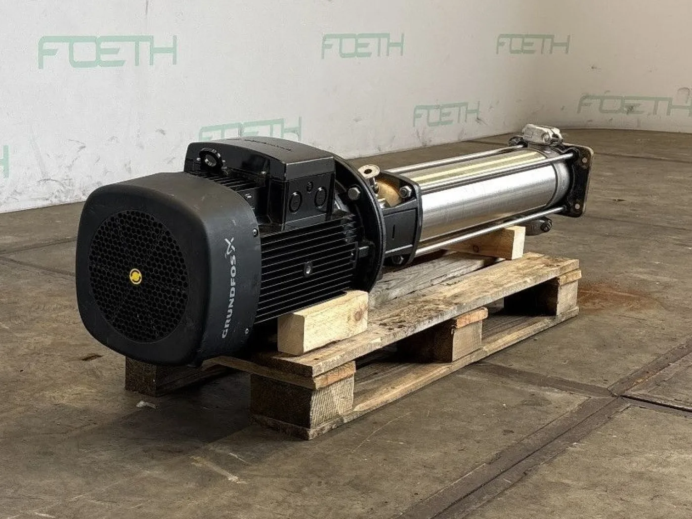 Grundfos CRN20-17 EO-P-A-E-HQQE - Centrifugal Pump - 2