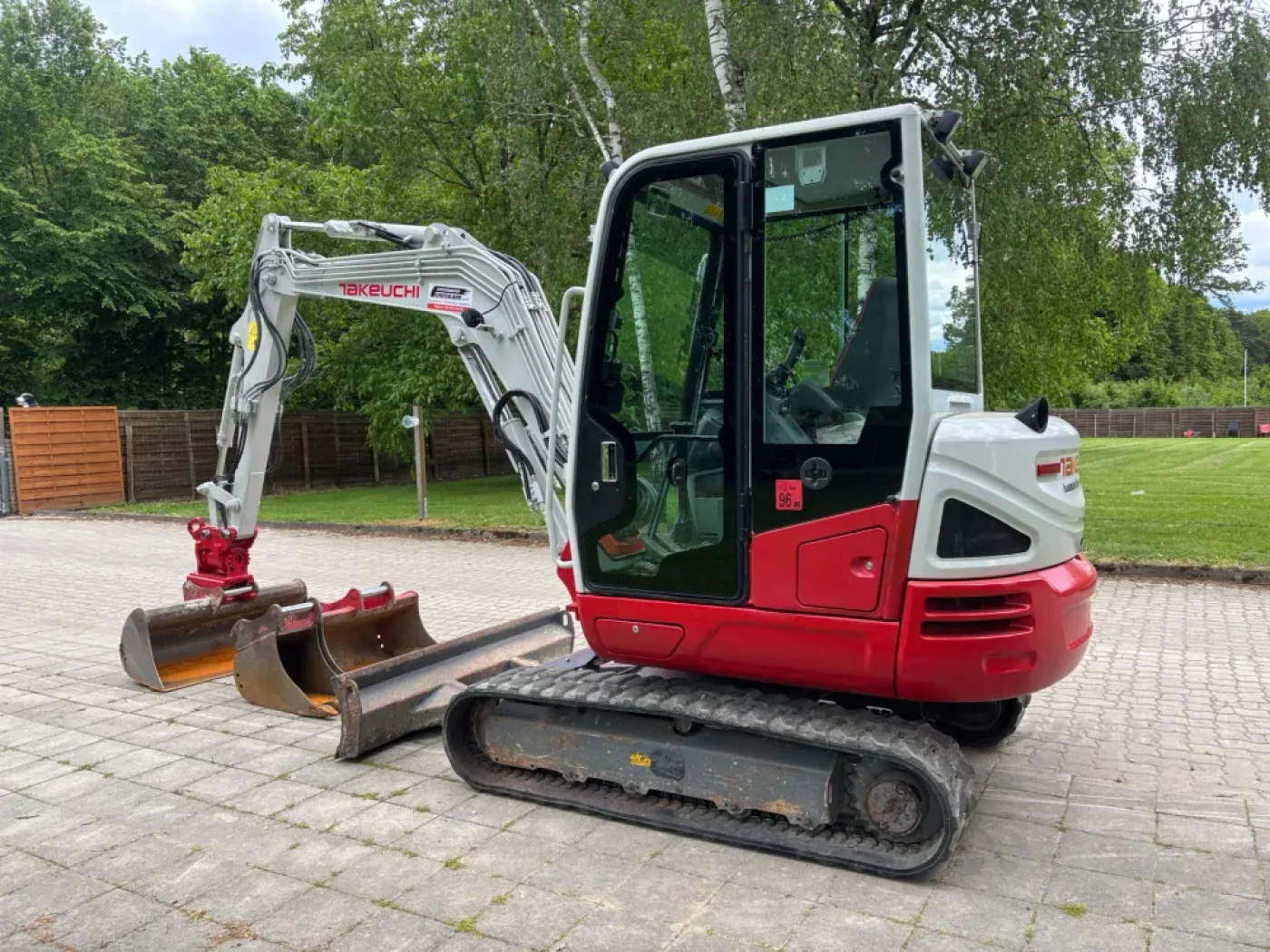 Takeuchi - TB 240 - 7