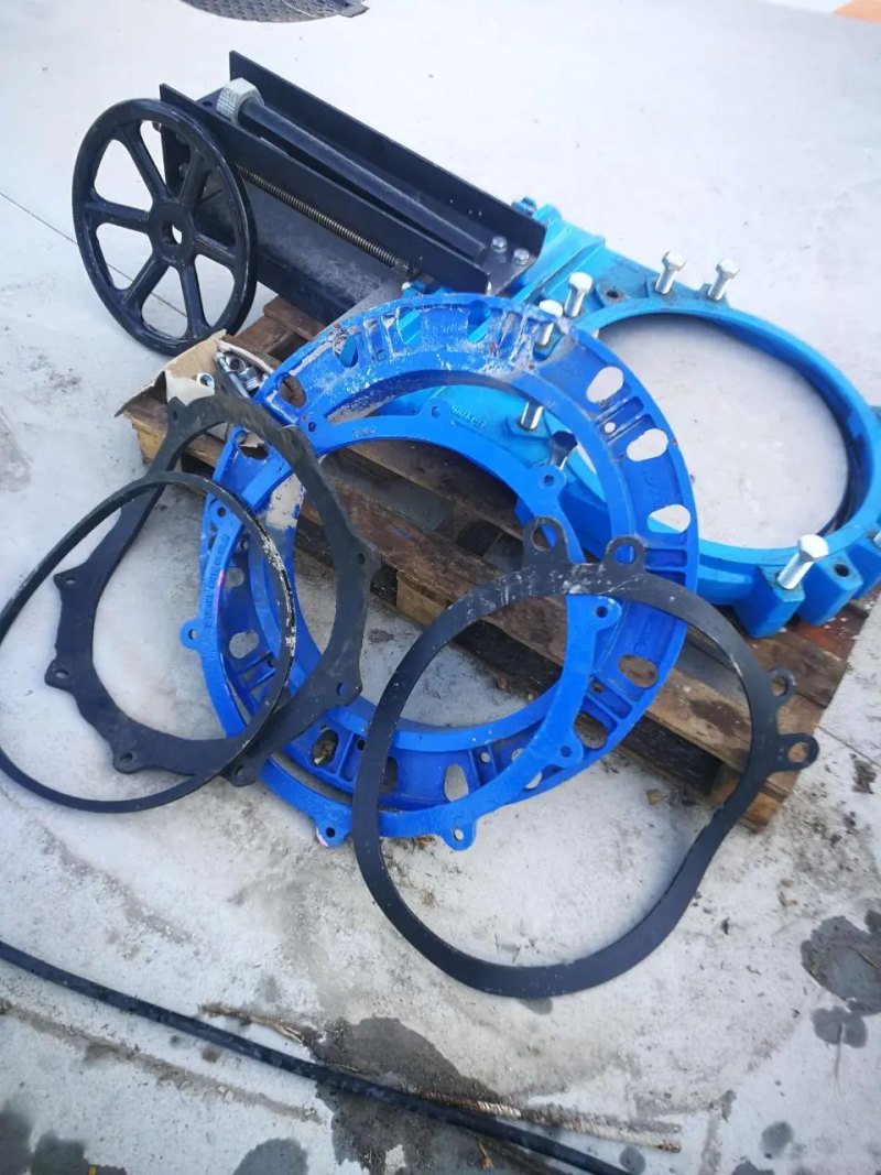 USED WAFER TYPE UNIDIRECTIONAL GUILLOTINE VALVE CMO VALVES DN500