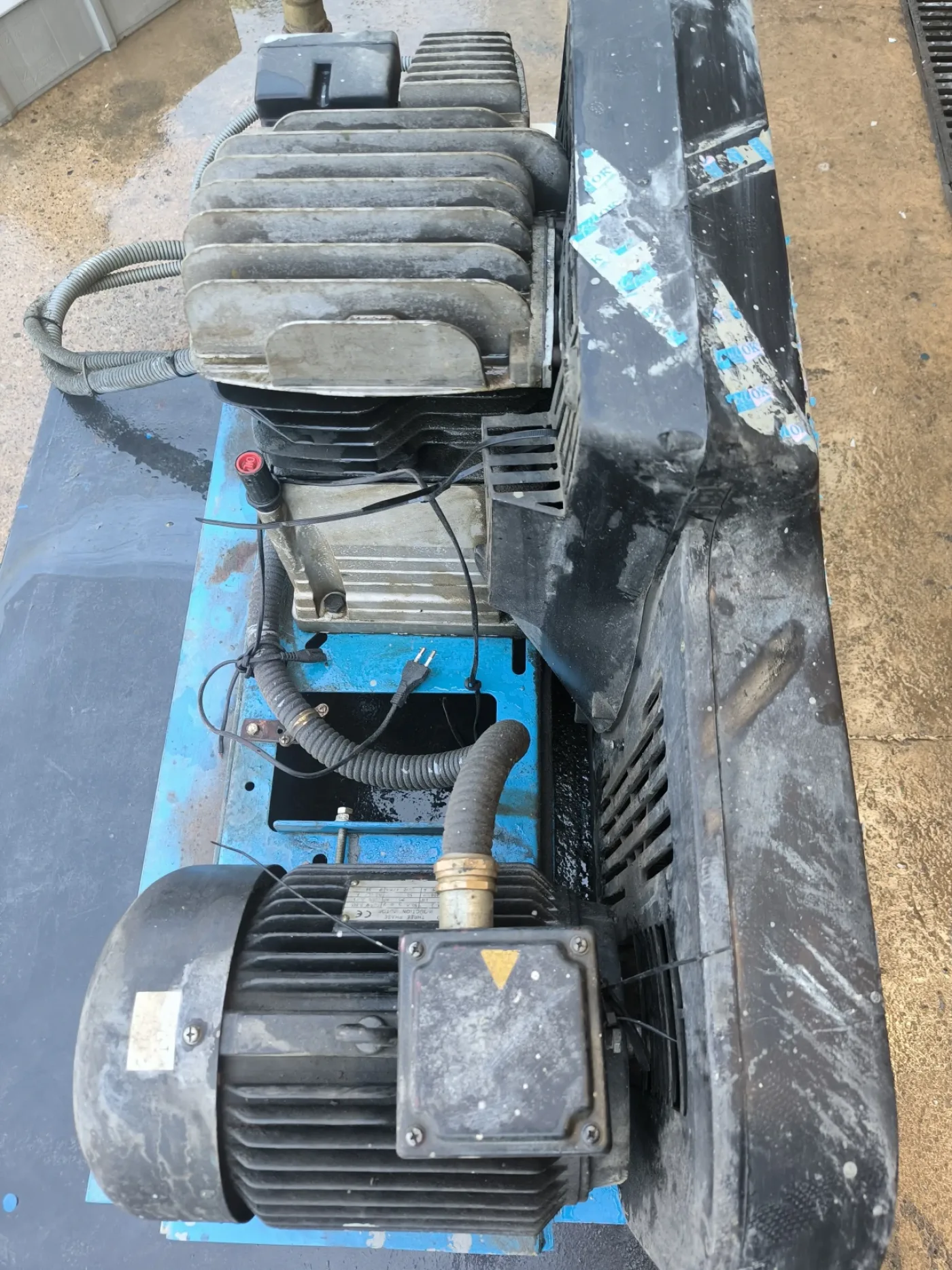USED ABAC HP 5.5 AIR COMPRESSOR - 4