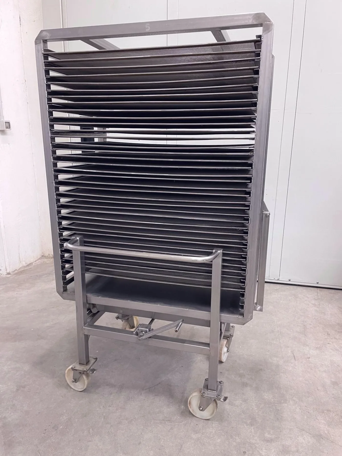 ARELLE PER FORNO + 4 CARRELLI - 6
