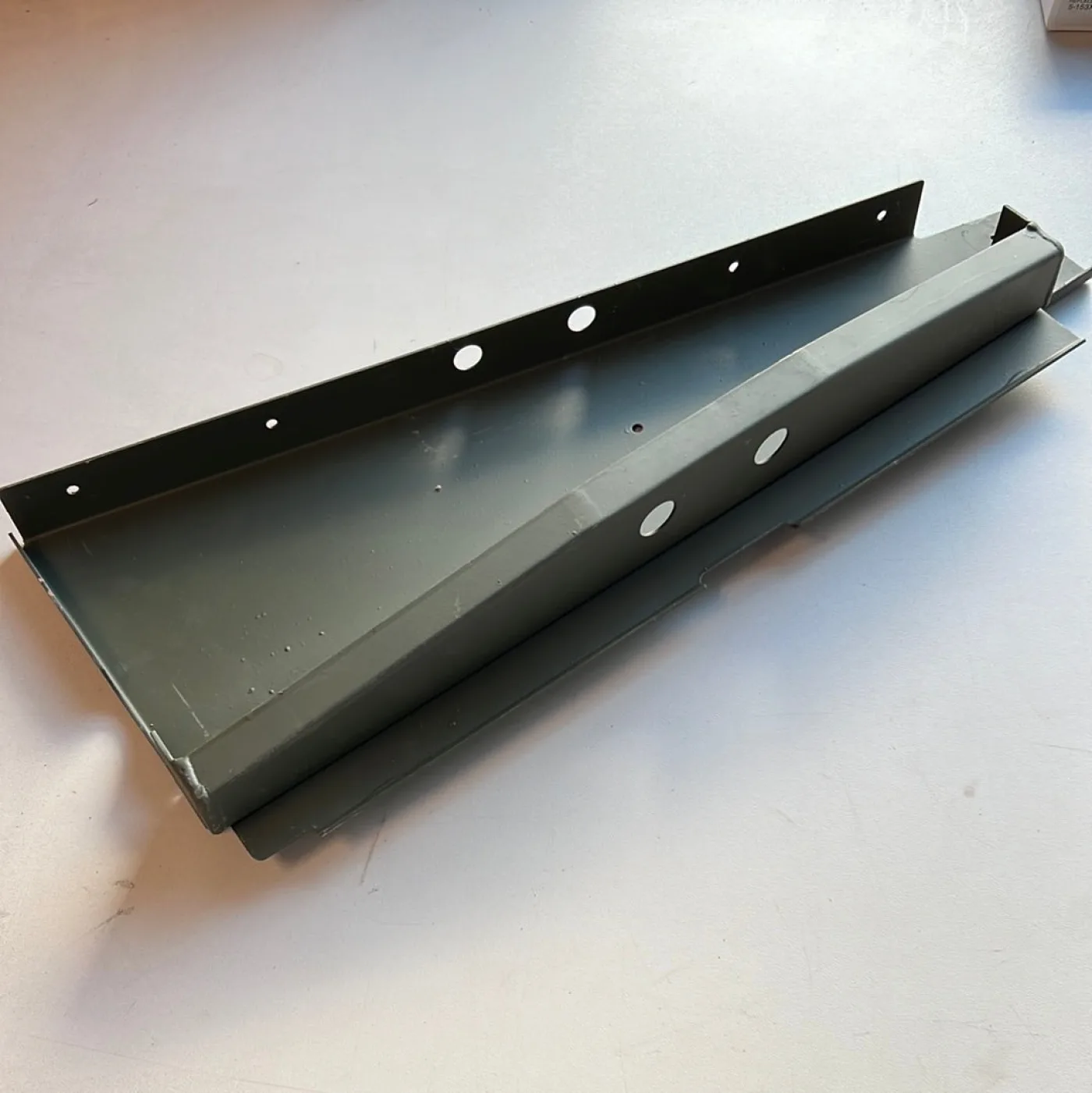 Cabinehoekstuk (Cab Side Panel) LH 101 - 3