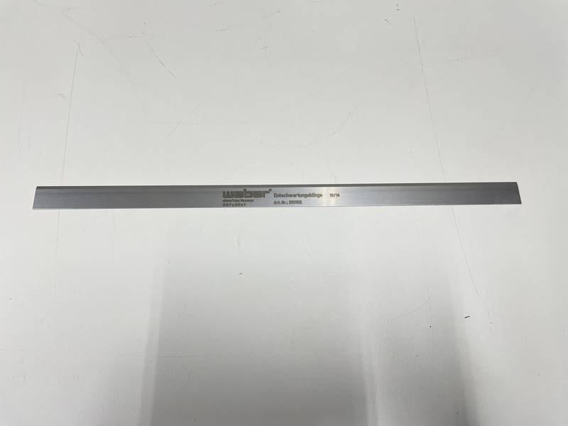 Membrane knife blade