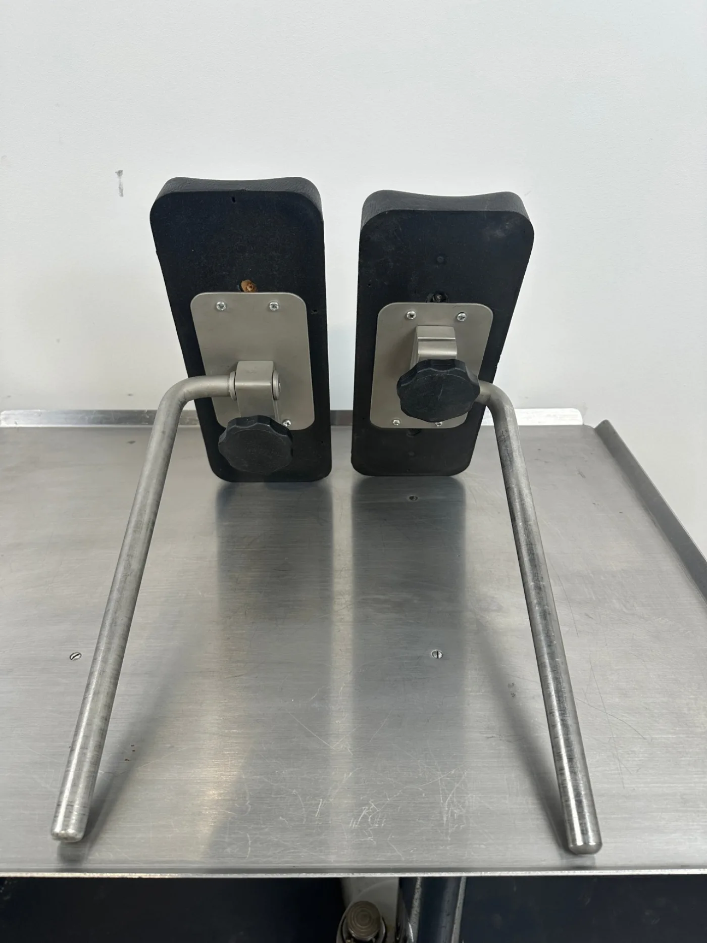 OP-Tisch Armhalter Rechts Links - 2