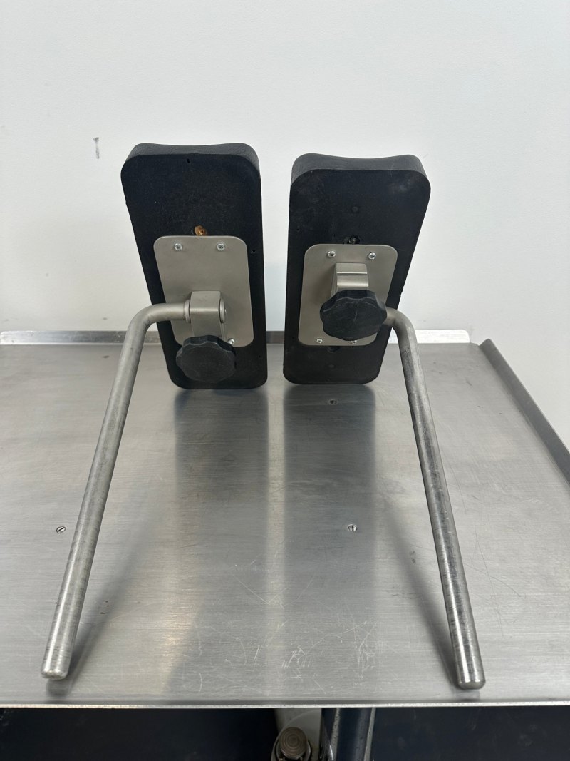 OP-Tisch Armhalter Rechts Links