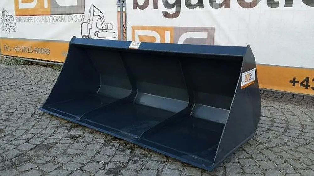 Volumenschaufel 300 cm passend zu JCB Q fit Aufnahme