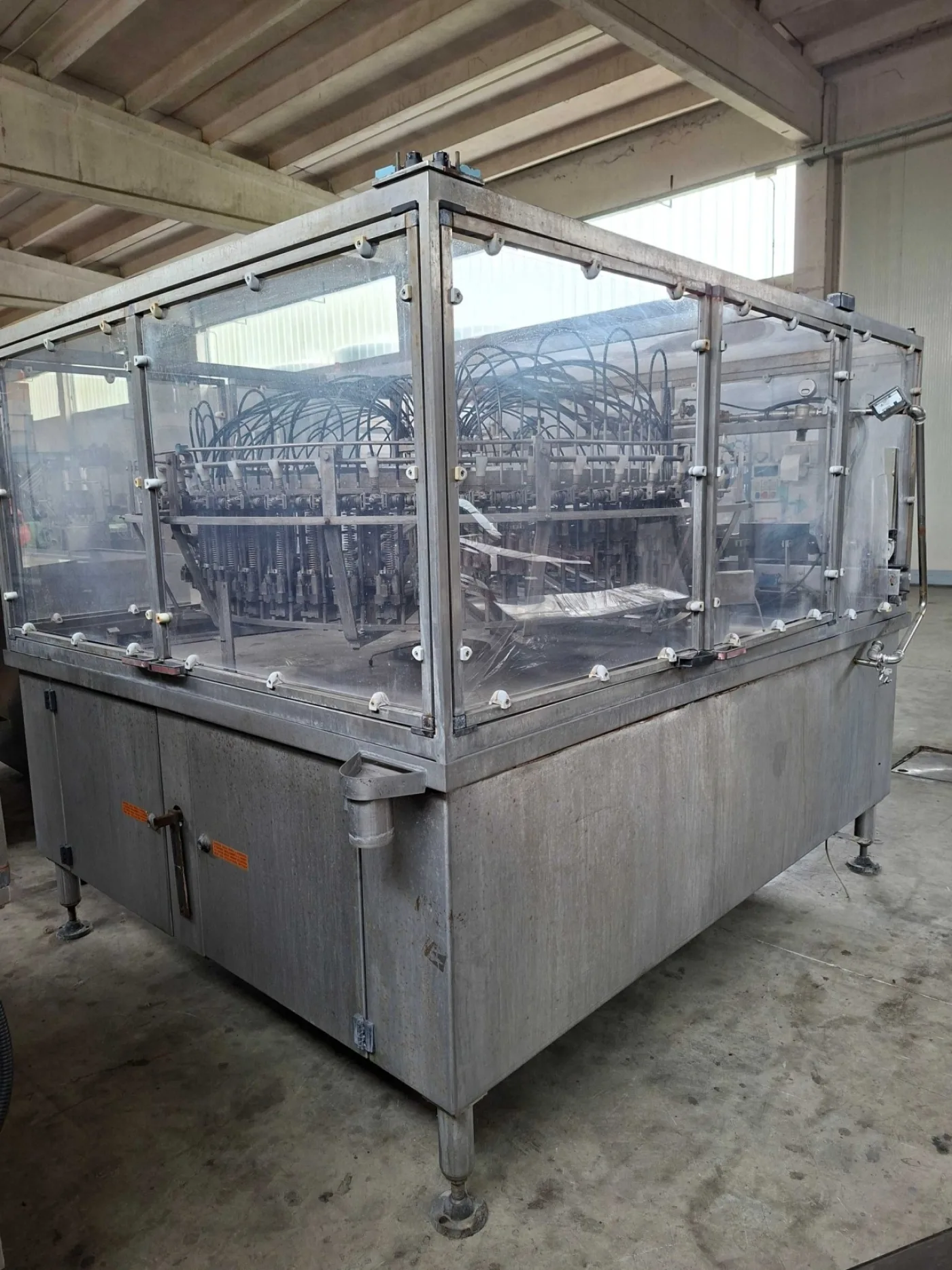 RINSER MACHINE PROCOMAC 45 NOZZLES MODEL GRIPSTAR, SECOND-HAND MACHINE - 1