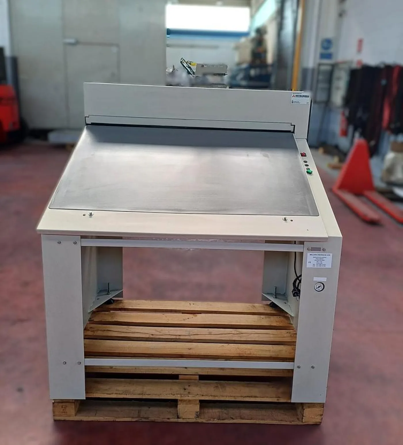 Piegalastre Mitsubishi 102 - 1