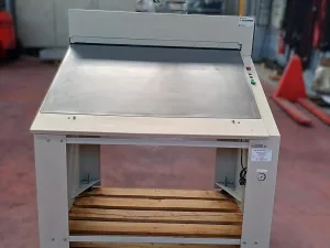 Piegalastre Mitsubishi 102
