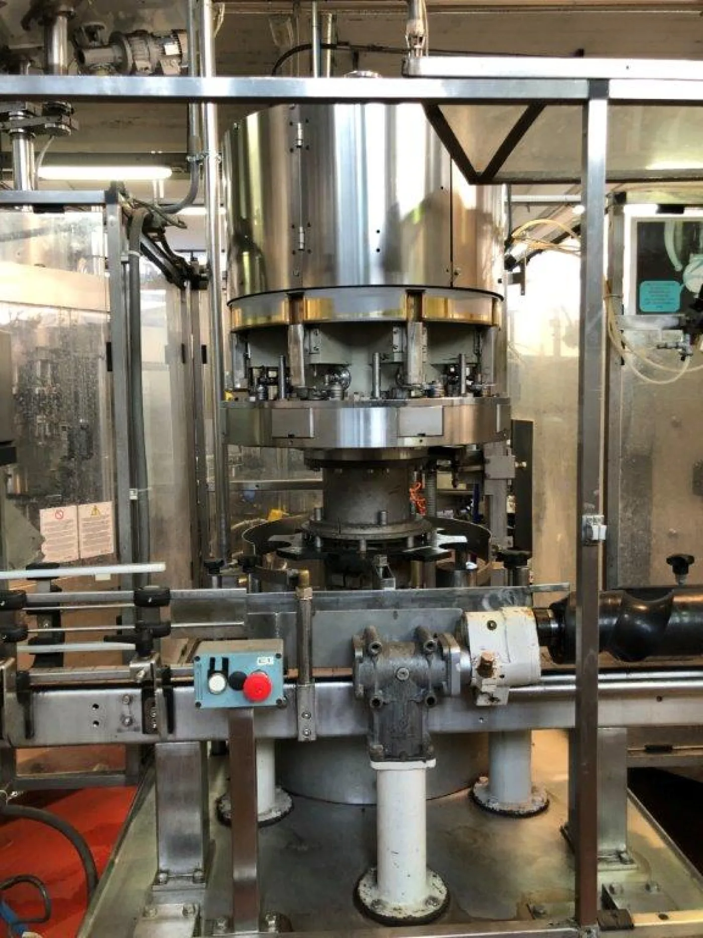 BERTOLASO CORKING MACHINE DELTA 408 TO 8 HEADS FOR NATURAL CORK, SECOND-HAND MACHINE - 8