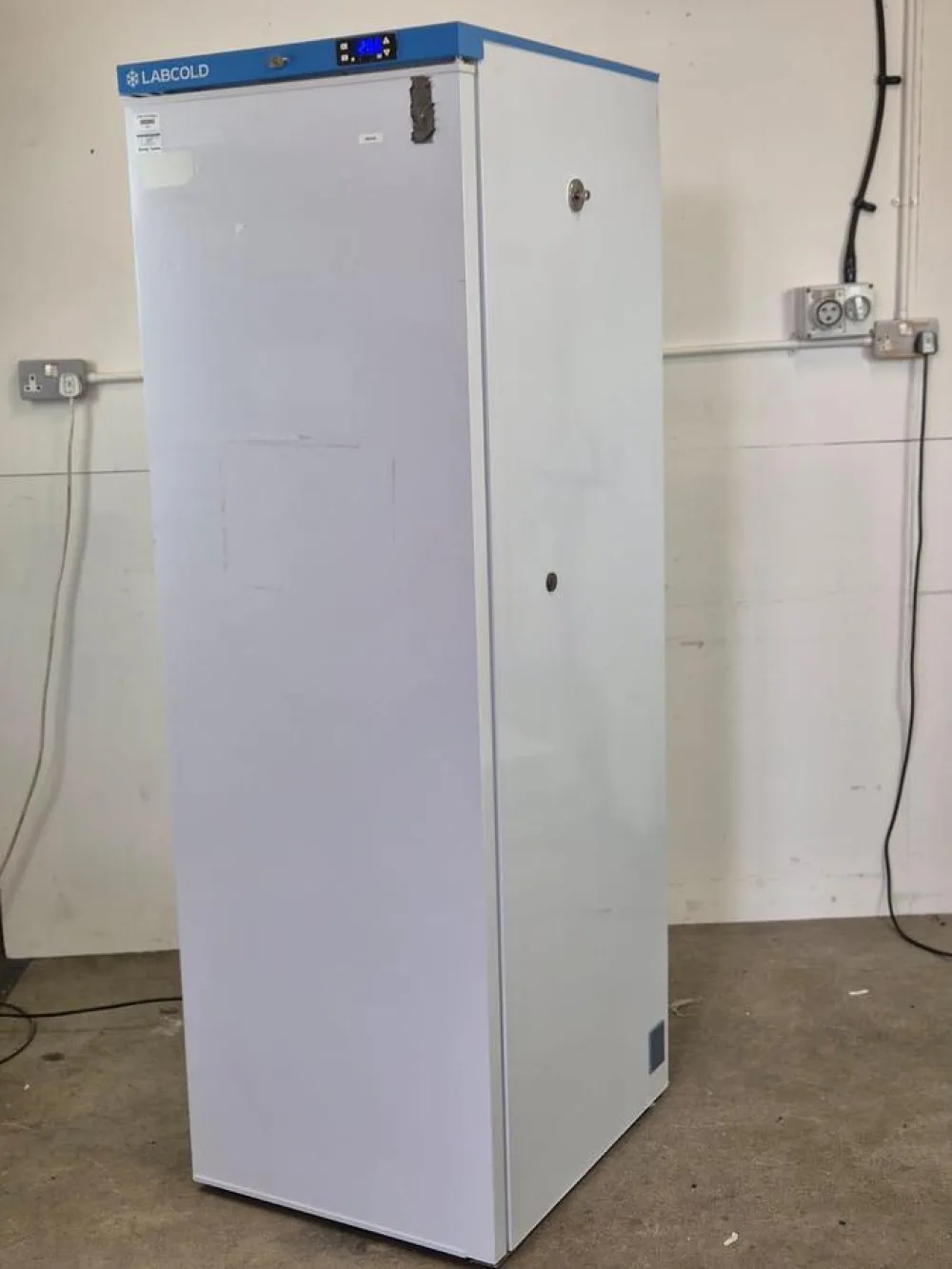 LABCOLD RLDF1510 Climatic Class 4 Refrigerator