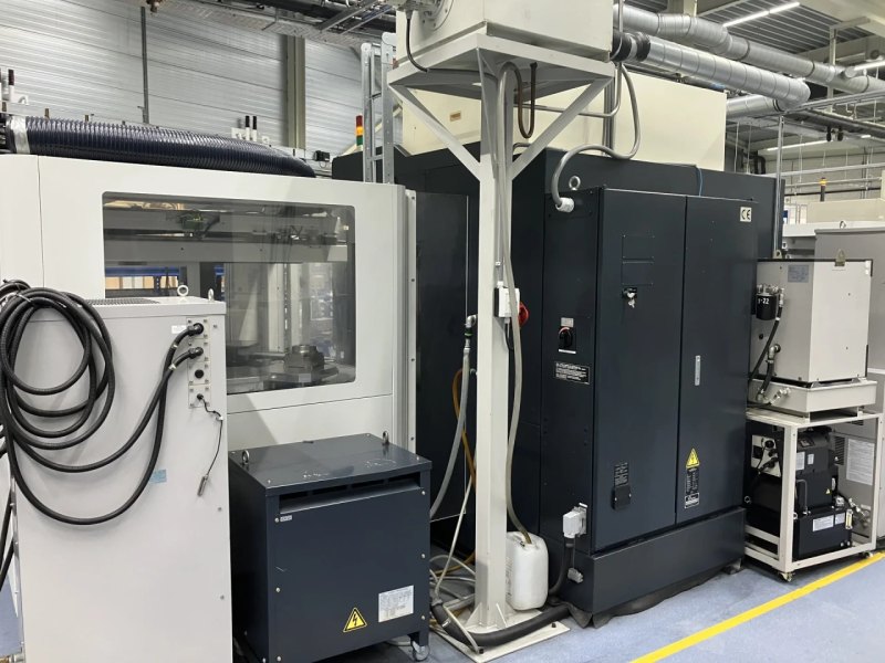 023034 - MAKINO V 33i Graphite