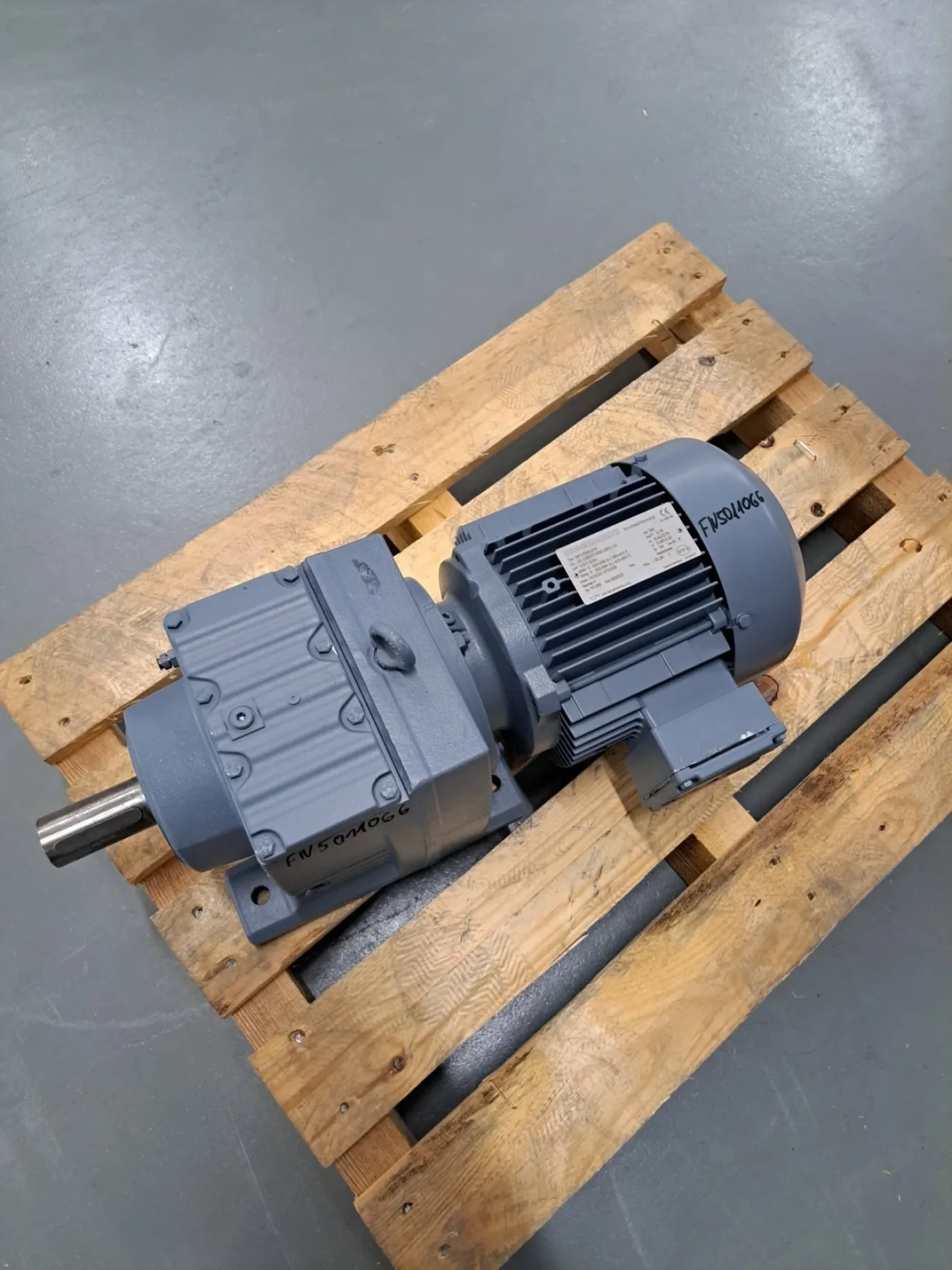 SEW Eurodrive Getriebemotor R67DT90LA/TF - 1
