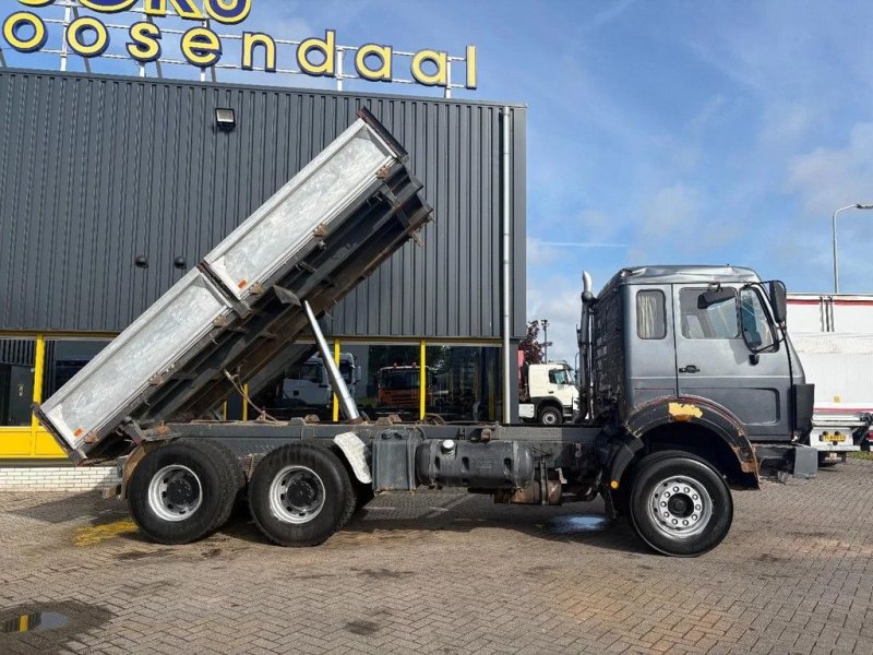 Mercedes-Benz SK 2228 + V8 + 6x4 + manual + 3 SIDE TIPPER
