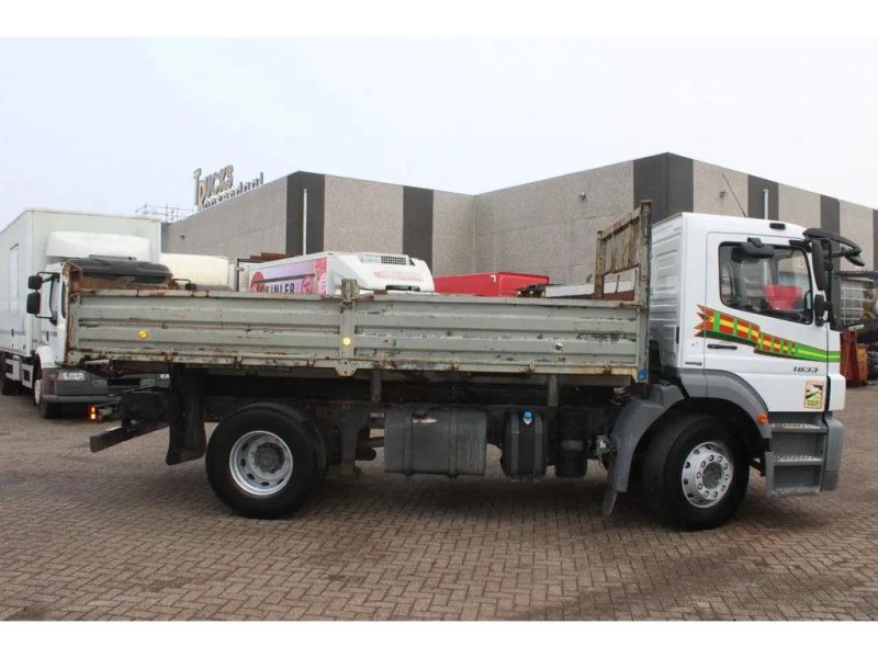 Mercedes-Benz Axor 1833 + Open cargo bed + manual