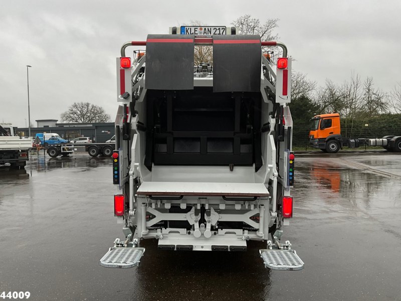 Mitsubishi Canter 9C18 Zoeller 7m³