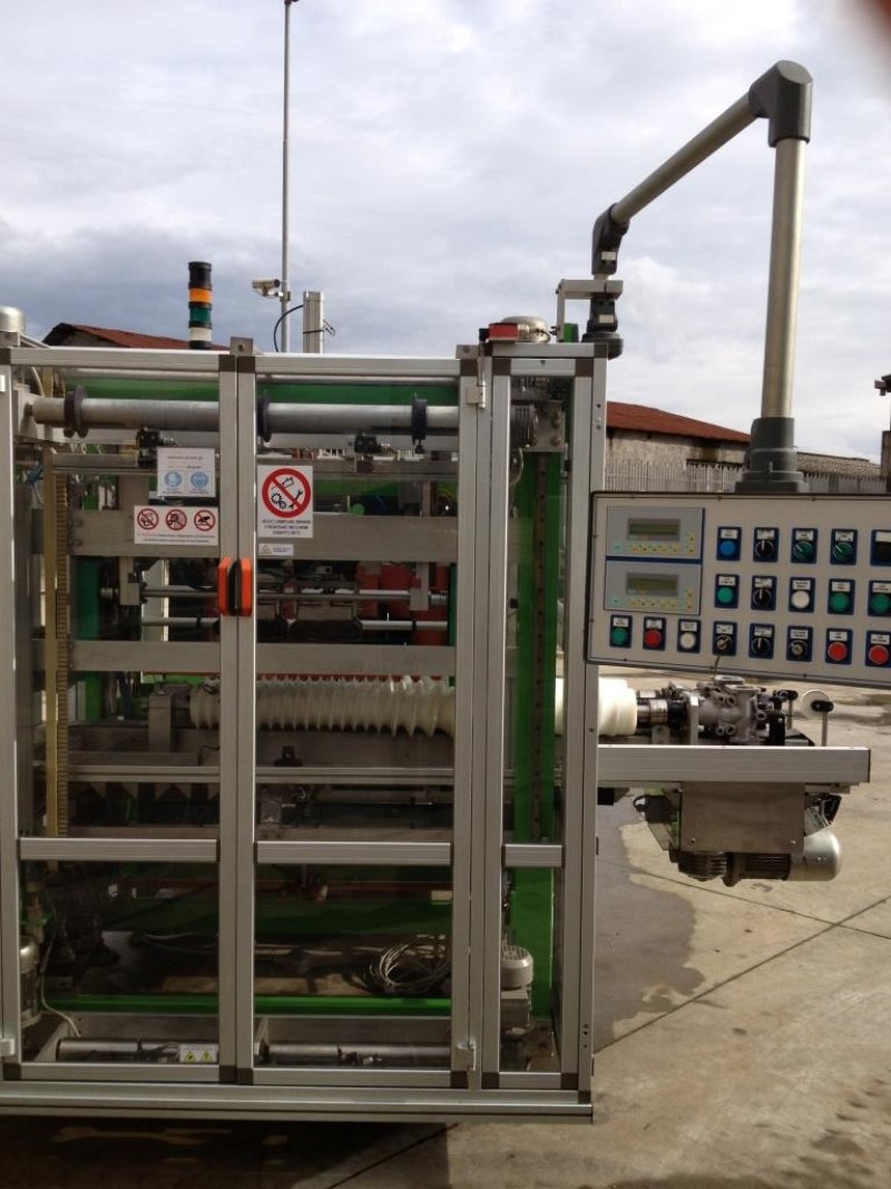 FARDELLATRICE CON TUNNEL DI TERMORETRAZIONE – NOVOPAC MOD. CD 090 F2 + BM 1409