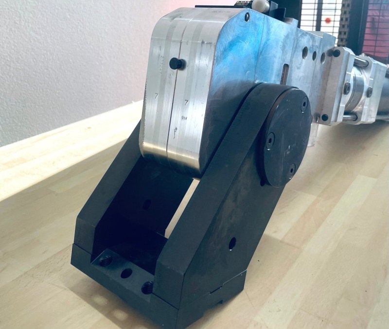 Tünkers Spanner KS100.2 BD A03LHT12