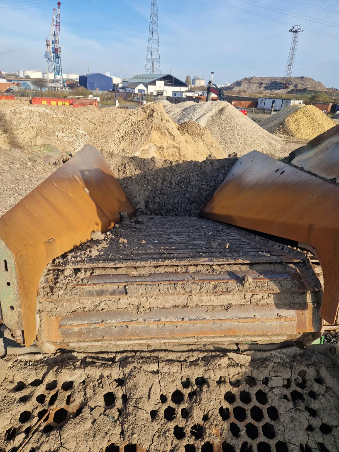 McCloskey R230 Scalping Screen - 4