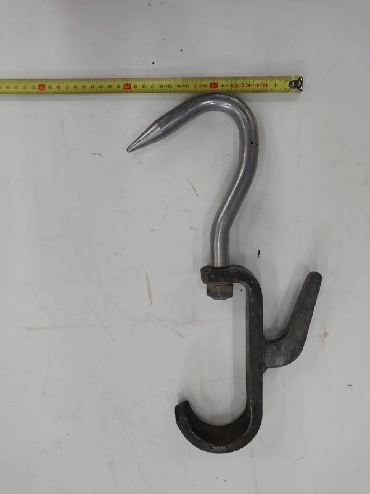 Sliding cattle hook - 3