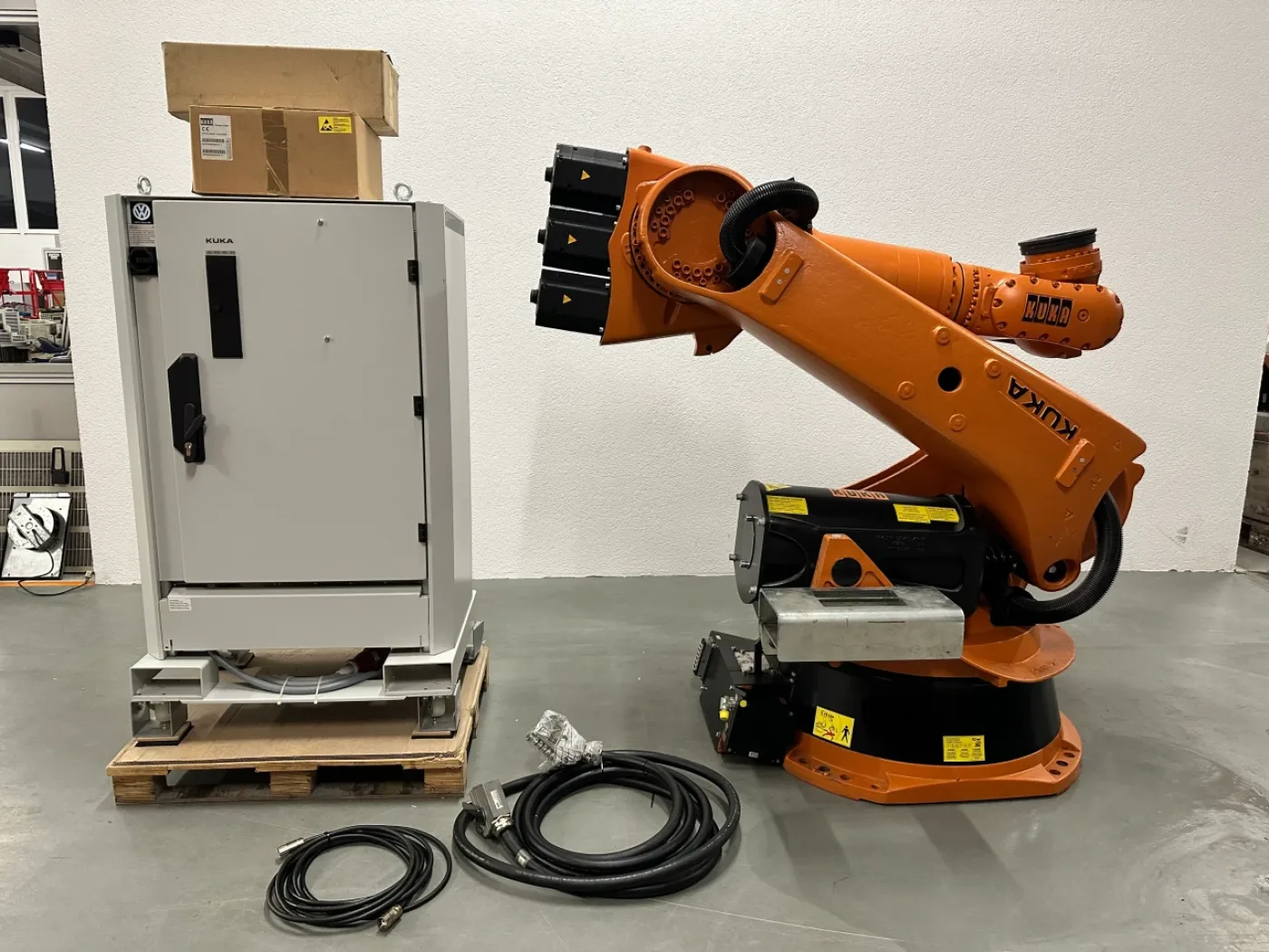 Kuka VKR210 R2700 KRC2 ED05 System /925624 - 2
