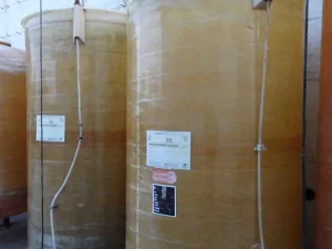 FIBERGLASS TANK VARIABLE CAPACITY, CAPACITY 2.500 LITERS (HL 25), SECOND-HAND EQUIPMENT