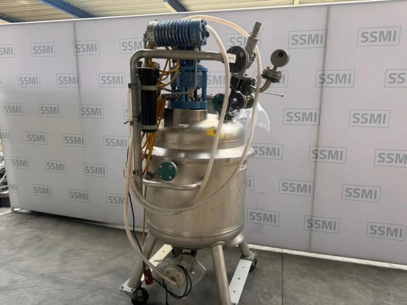 2003 Fischer Process vessel/reactor with a top-mounted agitator/mixer - 1
