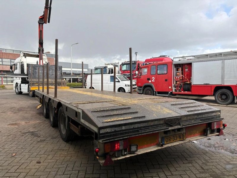 Broshuis PALFINGER 17502 PALFINGER 17502 5x + EXTENTABLE 3M + 3x AXLE STEERING + REMOTE + OWN ENGINE! CRANE 2009!