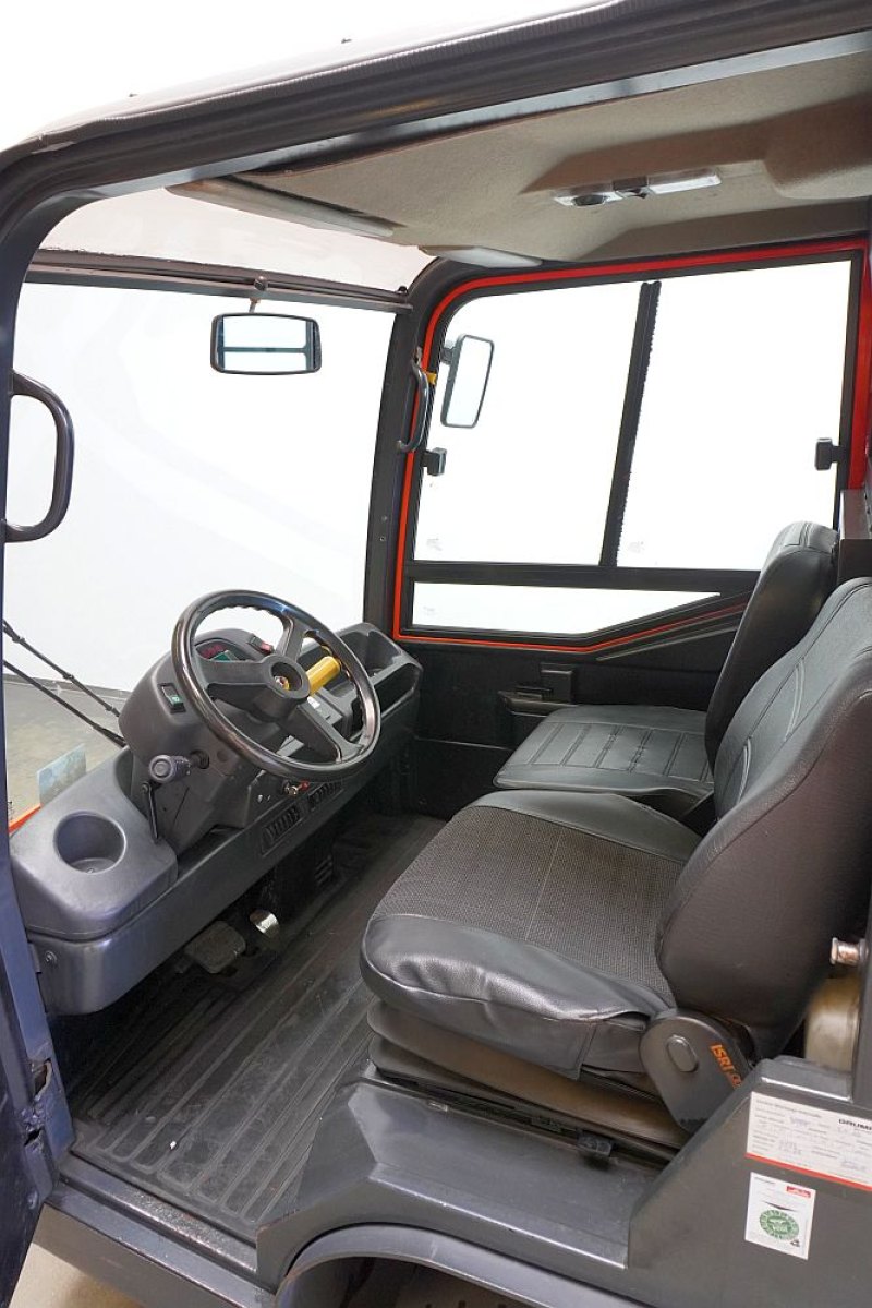Schlepper Linde P 250 127 (2009)