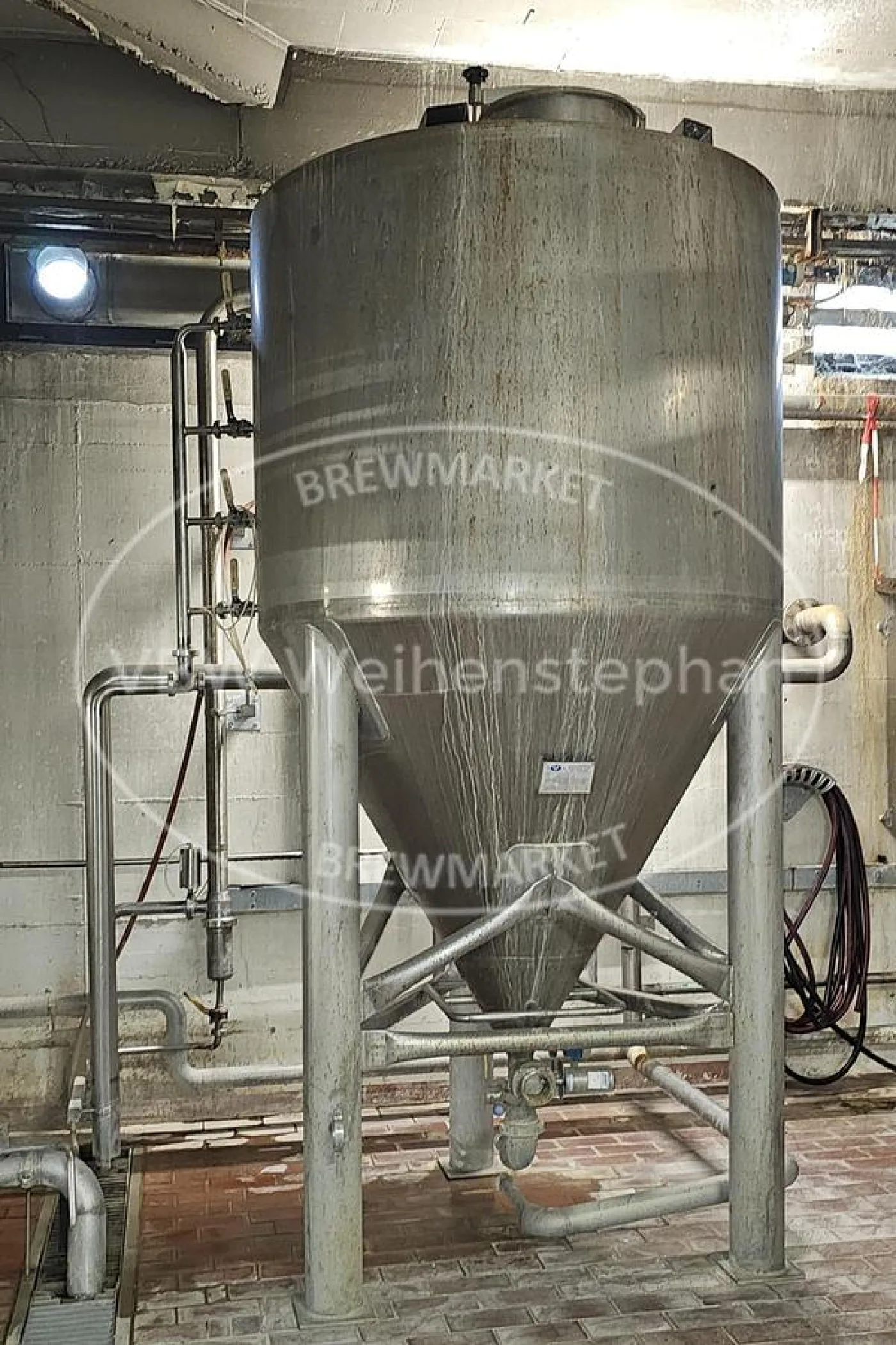 Cylindroconical tank - 1
