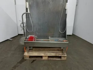 Boots and apron washing unit