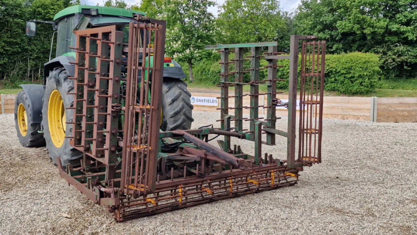 Cousins 6m Hydraulic folding Dutch harrow - 1