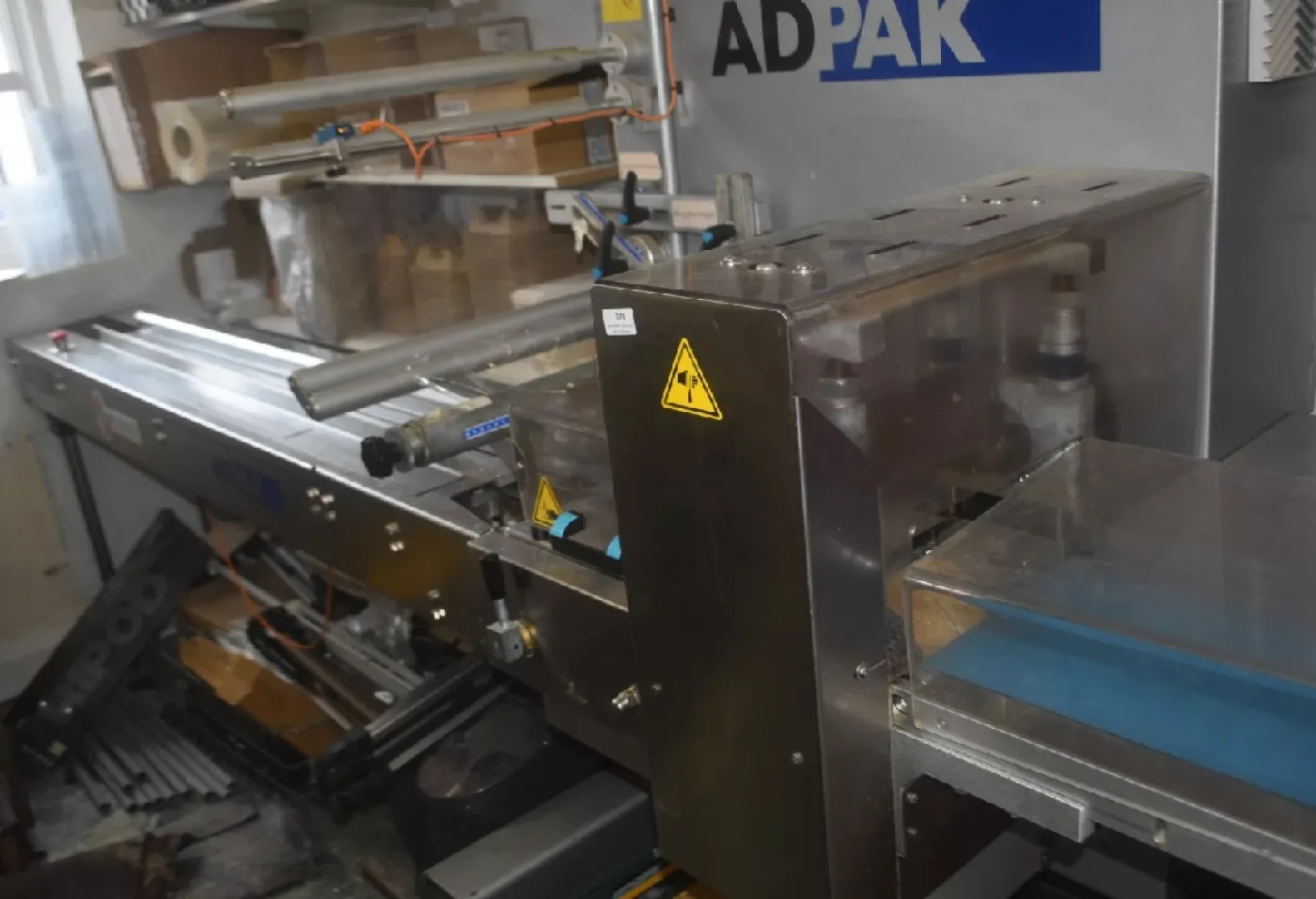 AdPak Delfin 500 Flow Wrapper - 2