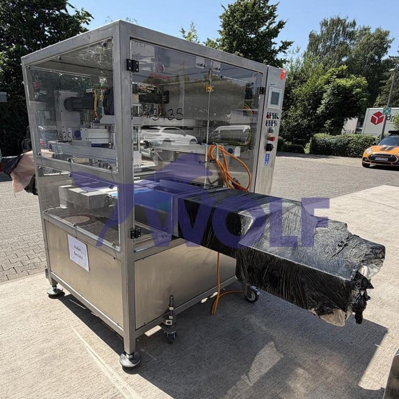 Ultraschall-Schneidemaschine DÖINGHAUS - Type USS-1000, Baujahr 2011.