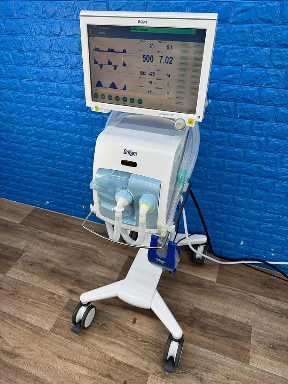 Drager Evita Infinity V500 Ventilator REF: 8416000 YOM: 2017