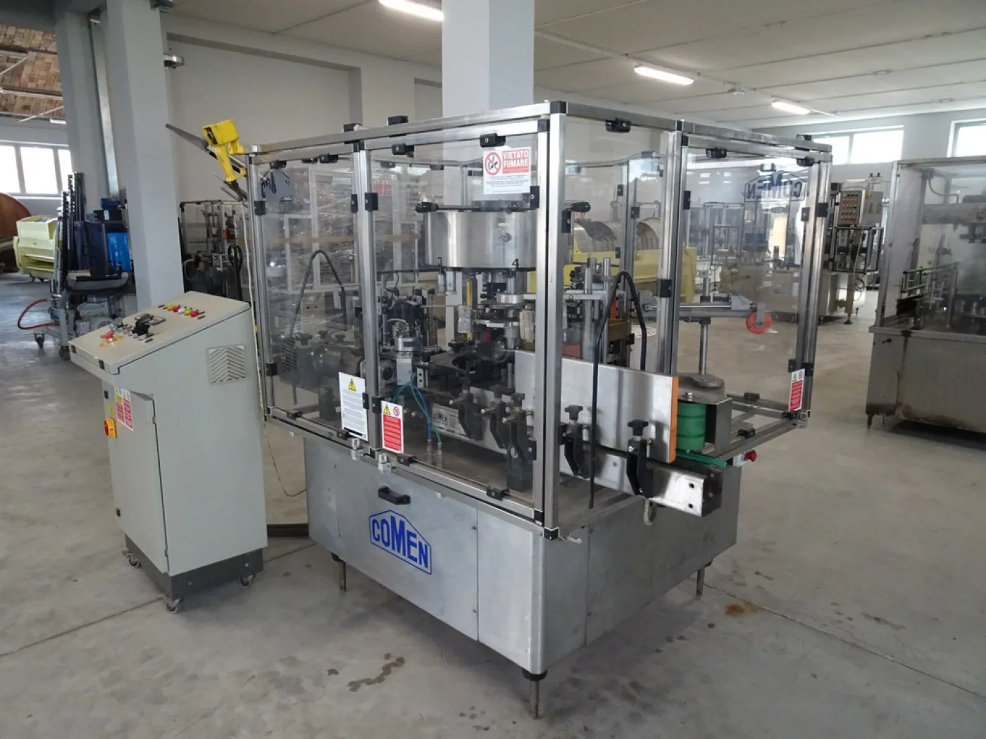 SELF-ADHESIVE LABELLING MACHINE COMEN, SR2, 6 LOCKING HEADS, FOR LABEL AND BACK LABEL ON SELF-ADHESIVE COILS, AND VERTICAL DOCG GLUE LABEL/BAND, SECOND-HAND MACHINE - 6